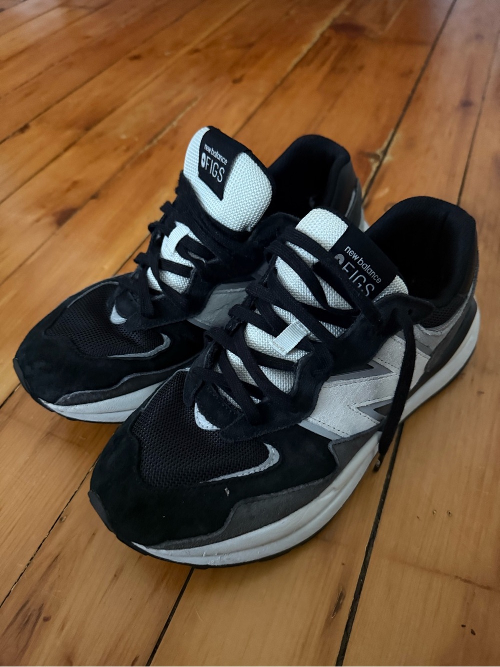 FIGS x New Balance 57/40 'Black White' mens 8 US